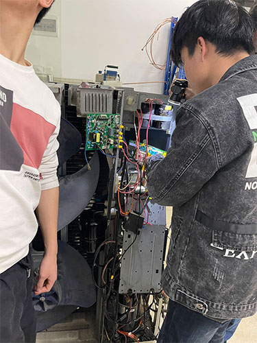 空調(diào)制冷維修照片2.jpg